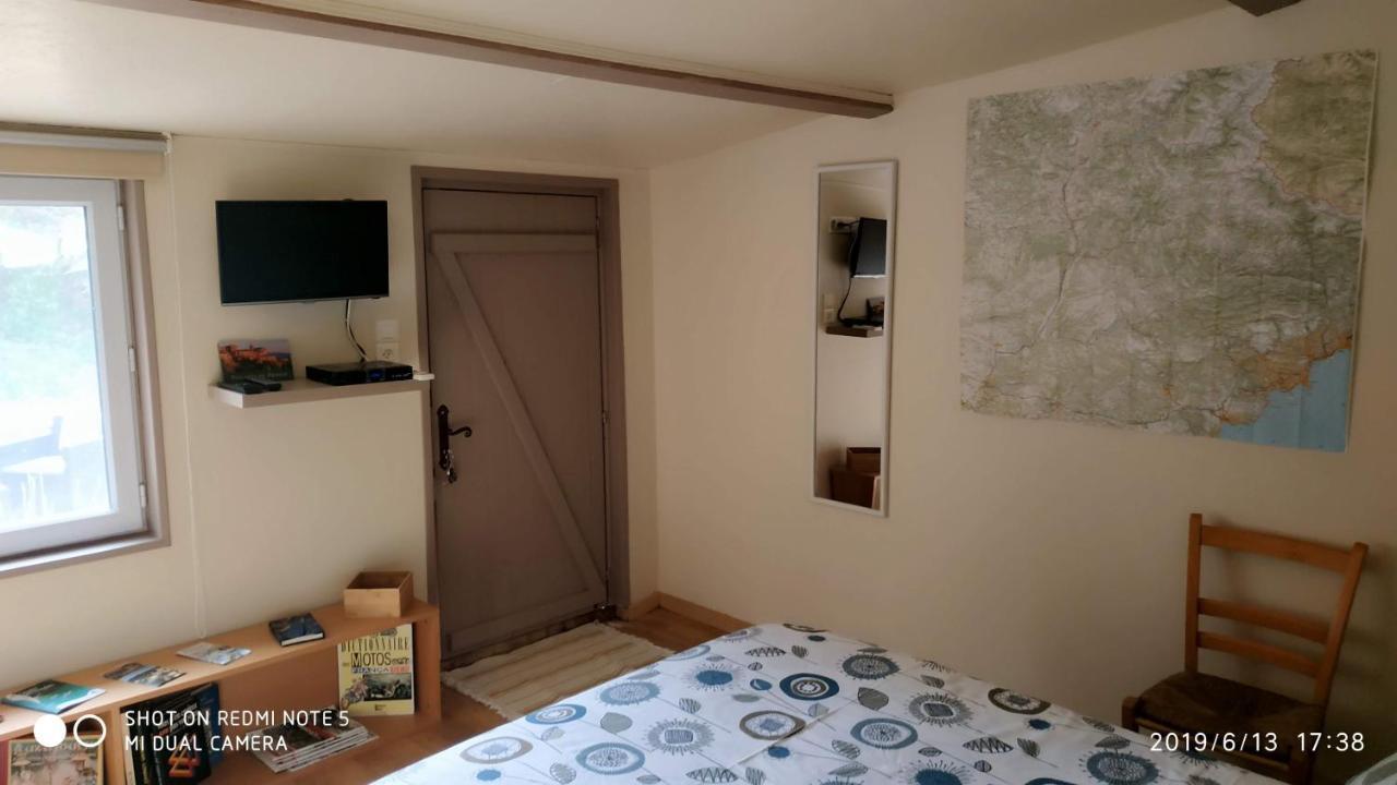 L'Establoun Lägenhet Saint-Martin-de-Brômes Exteriör bild